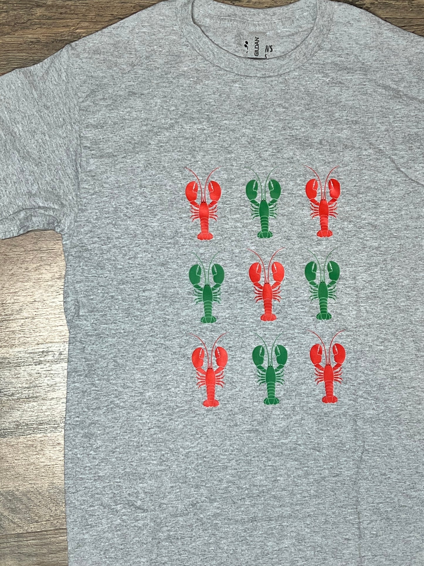 Red / Green Lobsters Tee